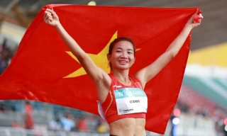 Nguyễn Thị Oanh giành Huy chương Vàng 3.000m vượt chướng ngại vật, đi vào lịch sử SEA Games 33